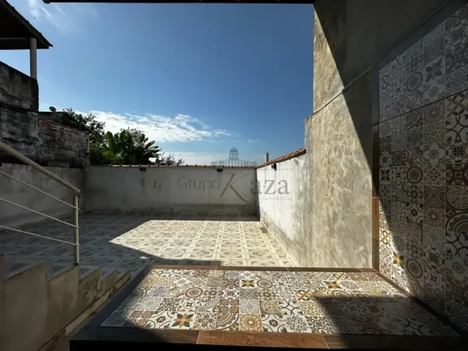 Casa - Bairro Cidade Salvador - 2 Dormitórios - 75m² - Jacareí
