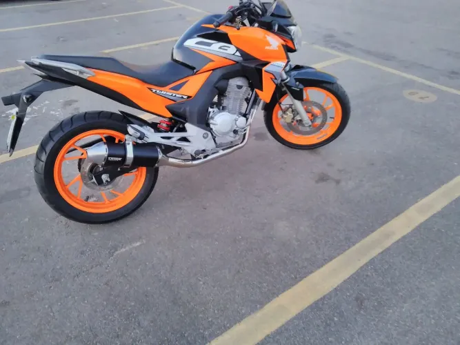 Escapamento Dore retro para cb Twister 250 cilindrada 