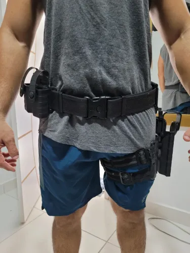 Vendo cinto tático completo pra canhoto