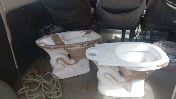 Vendo vaso sanitário sem a caixa acoplada