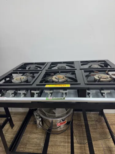 Fogão industrial 6 bocas 