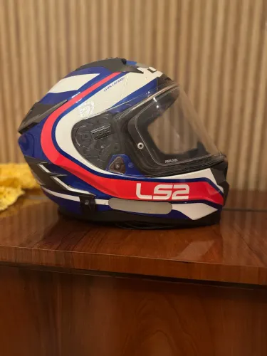 Capacete