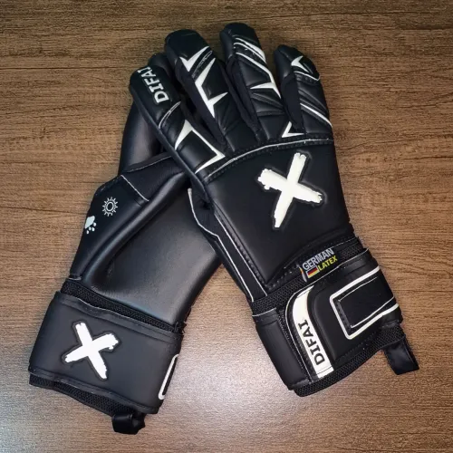 LUVA DE GOLEIRO DIFAI WALL 3, Preto 8, Pequeno detalhe no indicador