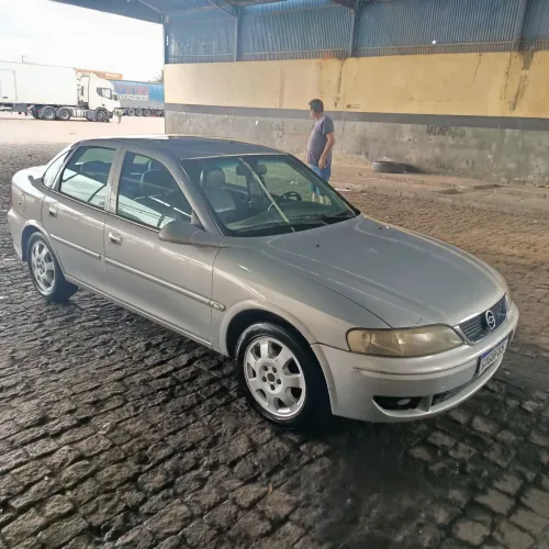 Chevrolet Vectra CD 2.2 16V / 2.0 16V Mec./aut. 2003