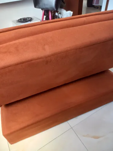Sofa de dois lugares 