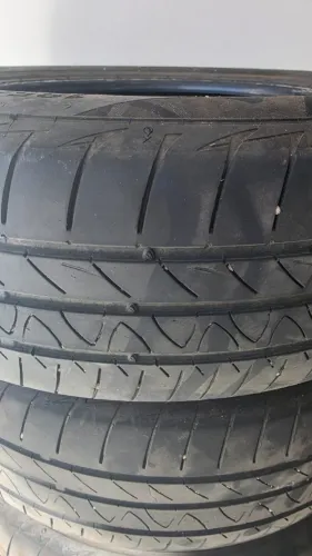 Vendo 2 pneus Continental PowerContact2 Muito Bons (Brinde dois meia vida)
