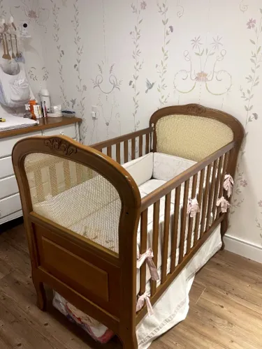 Berço bebê madeira maciça reformado