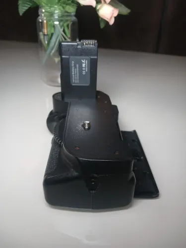 Vende-se grip nikon