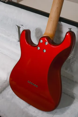 Guitarra Klingen Stratocaster