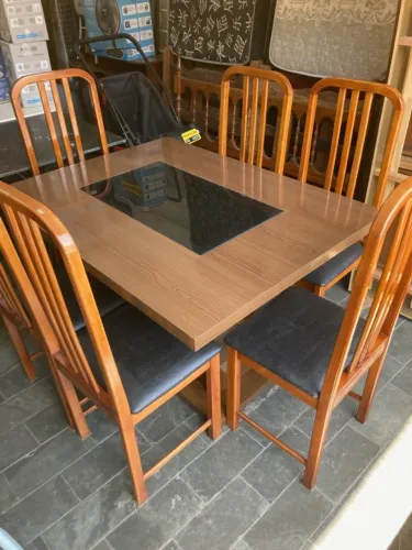 Mesa com 6 cadeiras (Leia o Anúncio)