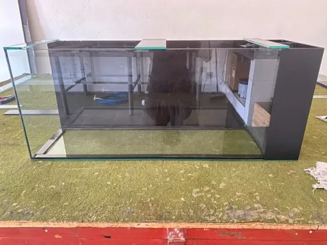 Aquário Água Doce 200L com Sump sexto vidro lateral