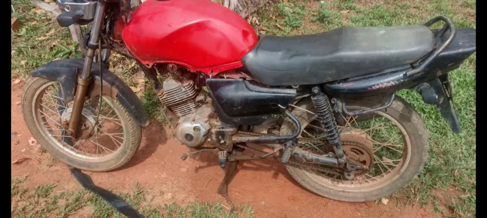Veículo muito bom pra sitio