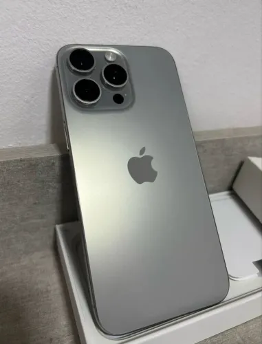 iPhone 15 pro max 256gb cinza 