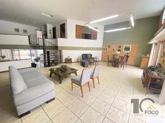 Casa com perfil comercial 3 dormitórios à venda, 220 m² - Nova Piracicaba - Piracicaba/SP