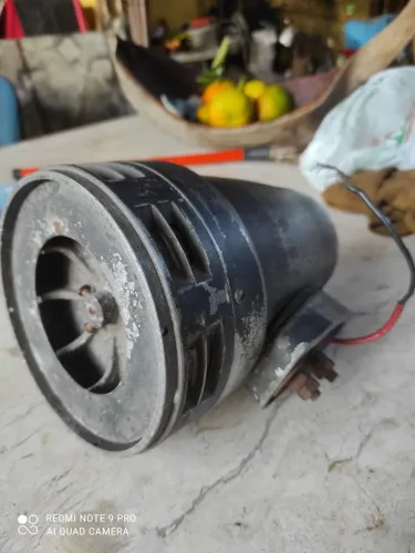 Sirene antiga 12 volts,para jeep ou triciclo: