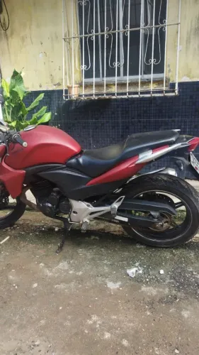 Vende-se cb 300