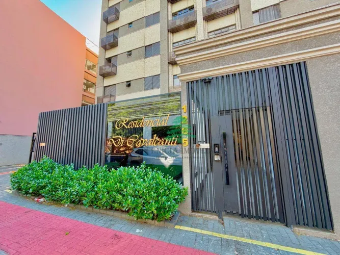 Apartamento com 3 quartos para locação no Edifício Di Cavalcanti em Foz do Iguaçu