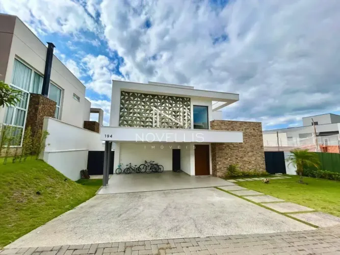 Casa no condominio Alphaville 1 ,no bairro urbanova em são jose dos campos.