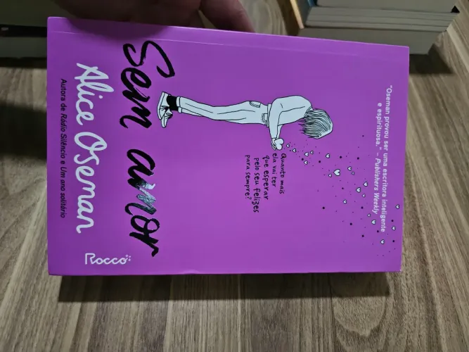 Livros Alice oseman