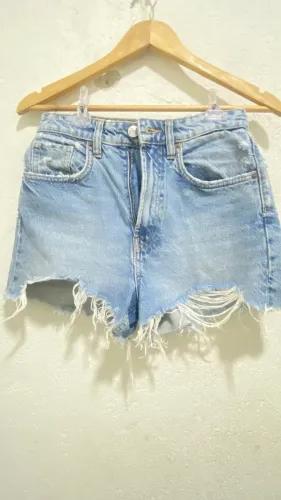 Short jeans Zara