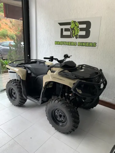 CAN-AN Outlander pro 650 cc