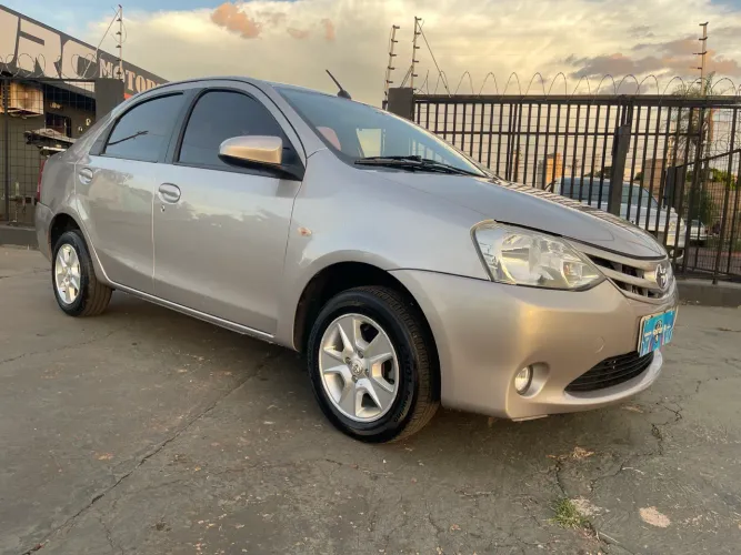 Toyota Etios XS Sedan 1.5 Flex 16V 4P Mec. 2017