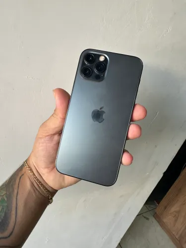 iPhone 12 Pro-256 GB bem conservado