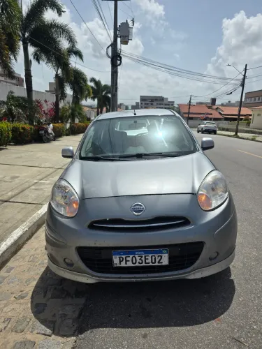 Nissan March SR 1.6 16V Flex Fuel 5P 2012