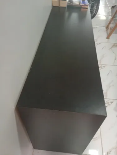 RACK / BANCADA PARA TV PRETA - MODELO BAIXO COM NICHO