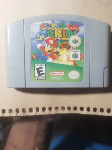Cartucho original do Super Mario 64