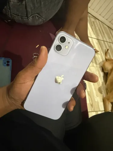 iPhone 11 com defeito