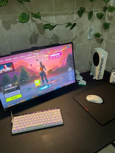 TECLADO AULA HERO 68 HE