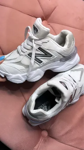 Tênis New balance 1 linha