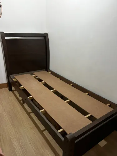Cama de solteiro em perfeito estado Retirada: São Geraldo