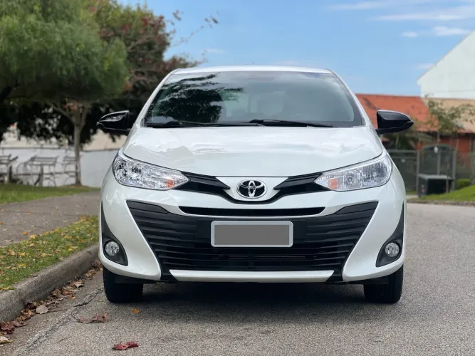 Toyota Yaris XL Sedan 1.5 Flex 16V 4P Aut. 2019