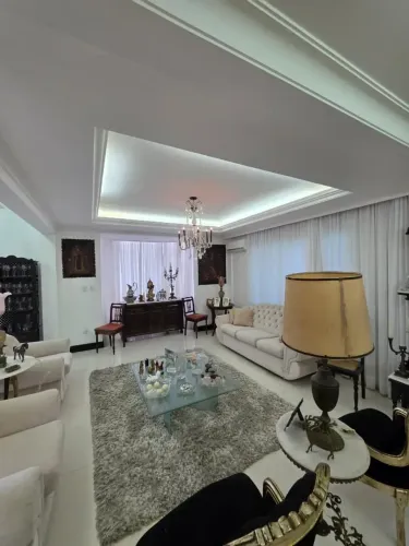 Casa à venda com 5/4 em condomínio. Alphaville Salvador 1 - Bahia.
