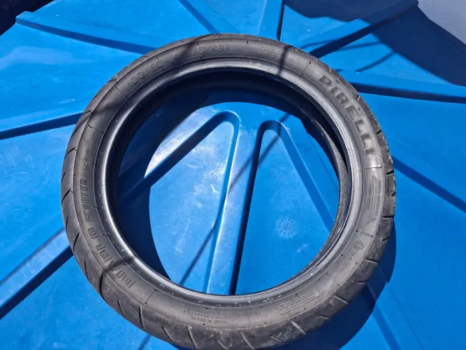 Pneu de Moto PCX 160 100/80 R 14
