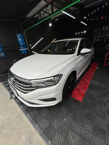 Volkswagen Jetta Comfort. 250 TSI 1.4 Flex 16V Aut. 2018