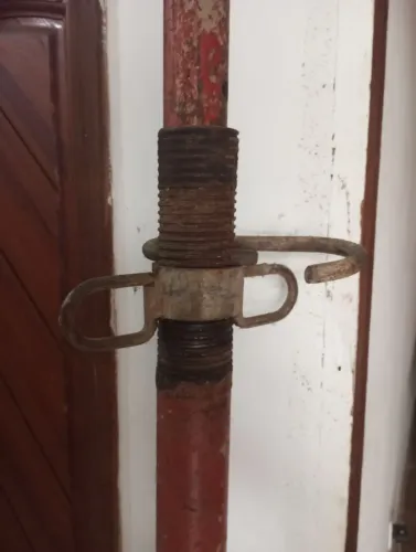 Escoras Metálicas de 3.50m