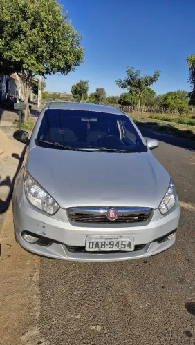 Fiat Grand Siena Attrac. 1.4 EVO F.flex 8V 2013