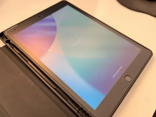 iPad 9 64GB SUPER NOVO Bateria 99,5%