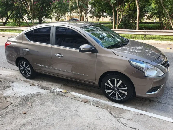 Nissan Versa SL 1.6 16V Flexstart 4P Aut. 2018