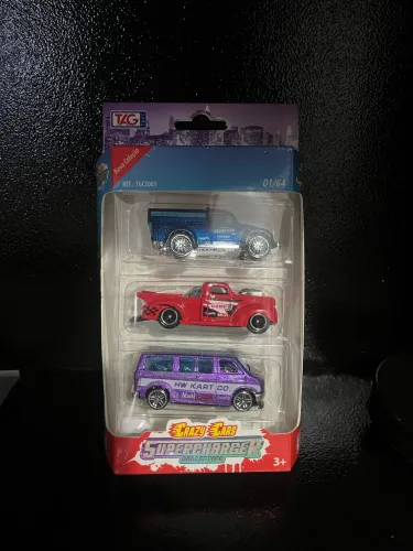 Pack miniaturas 1/64 (3 carrinhos)