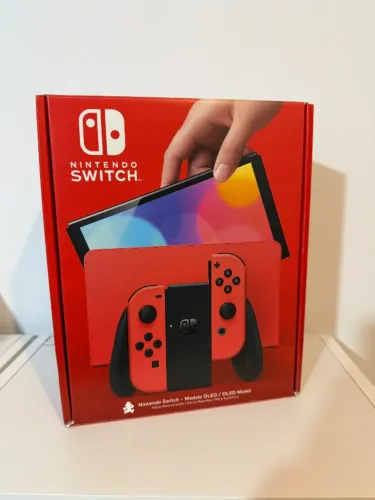Nintendo Switch OLED Mario Vermelho + JoyCon Extra