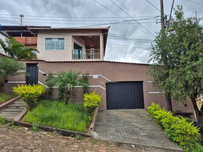 Oportunidade Única no Teresópolis: Casa Ampla com 4 Quartos e Área Gourmet!