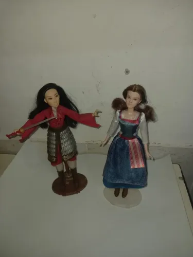 bonecas disney live action