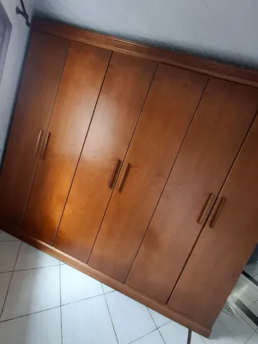 Guarda roupa 6 portas 1.100,00
