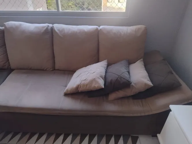 Sofá Suede para Sala - Sem Rasgos - Conservado - 2,70metros