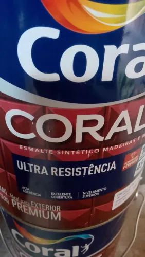 Tinta preta esmalte sintético