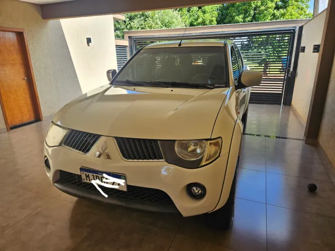 Mitsubishi L200 Triton HPE 3.2 CD TB Int.diesel AUT 2010